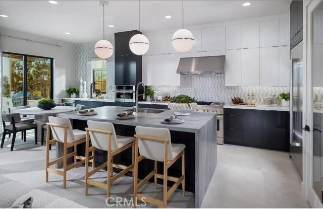 Irvine, CA 92602,453 Treeline