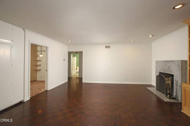 Studio City (los Angeles), CA 91604,4312 Babcock Avenue #4