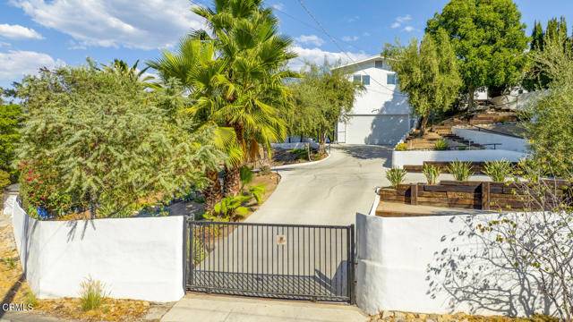 Sunland (los Angeles), CA 91040,10272 Willow Springs Lane