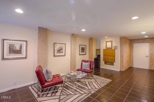 Sherman Oaks, CA 91403,14923 Moorpark Street #103