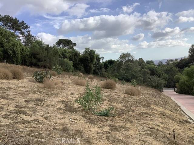 La Habra Heights, CA 90631,805 West Road