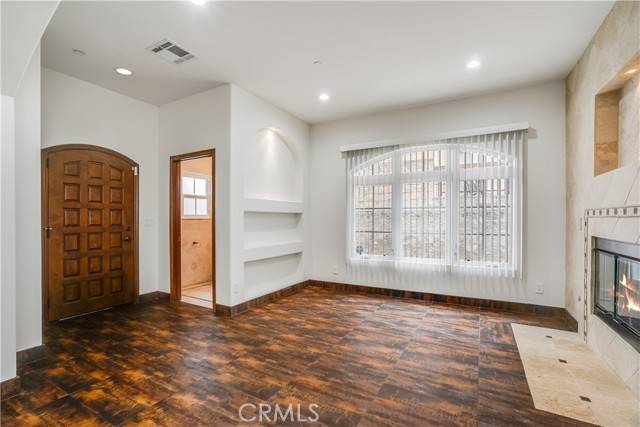 Glendale, CA 91204,524 W Elk Ave