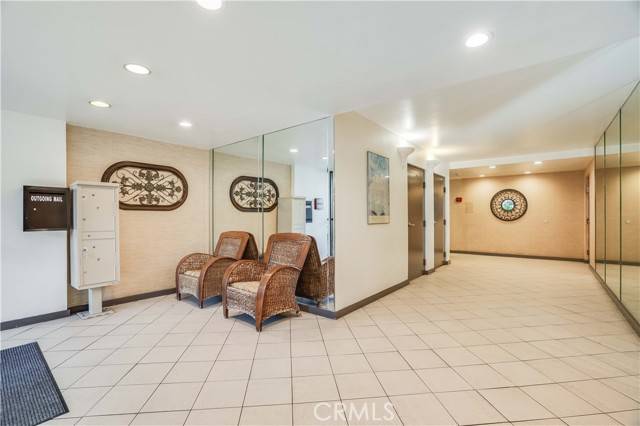 Los Angeles, CA 90048,6151 Orange #307