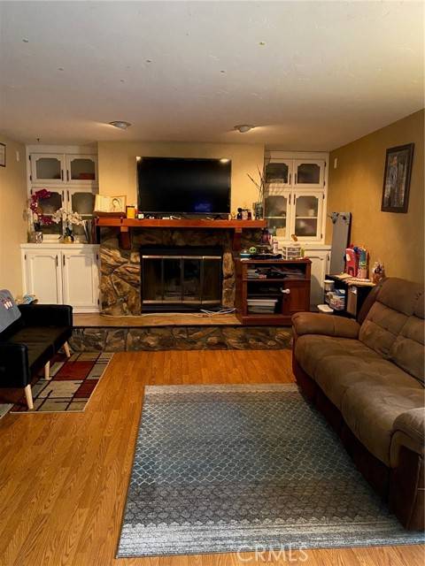 Santa Maria, CA 93454,310 El Calle Jon