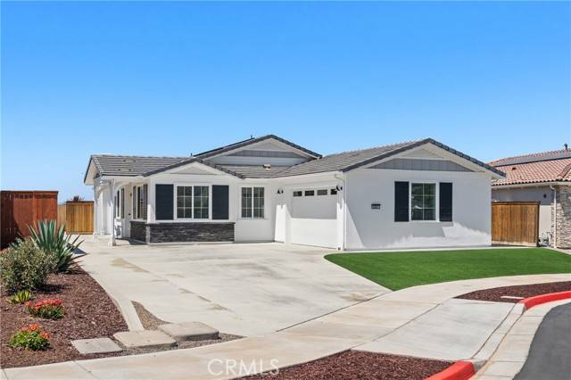 Santa Maria, CA 93455,5807 Foxglove Court