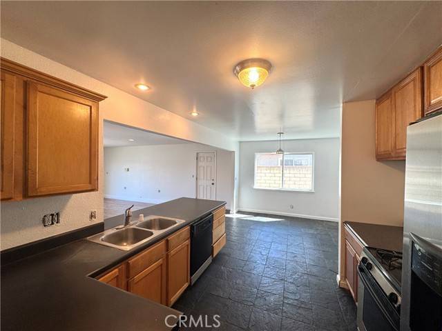 Lompoc, CA 93436,401 S R Street