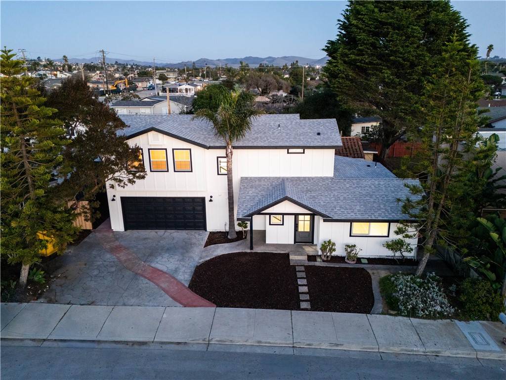 Grover Beach, CA 93433,639 S 7th