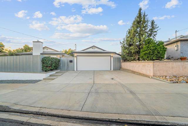 La Mesa, CA 91942,5975 N Nagel Street