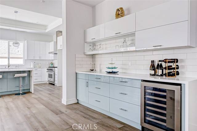 Redondo Beach, CA 90278,2321 Clark Lane #A