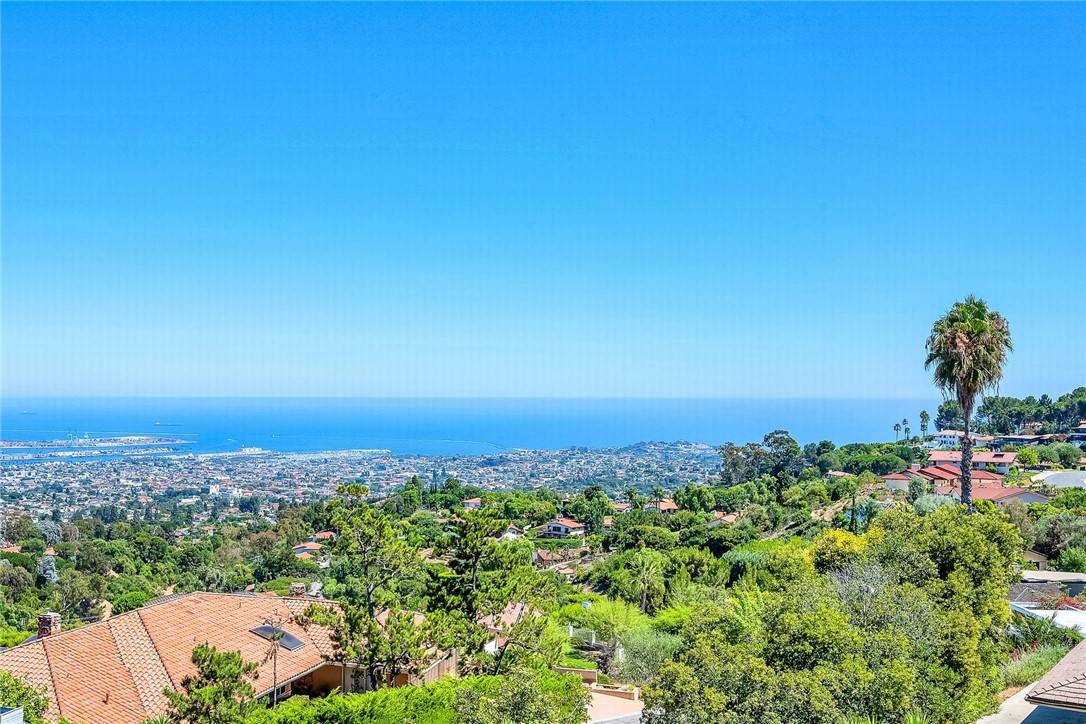 Rancho Palos Verdes, CA 90275,2978 Crownview Drive