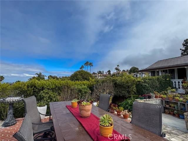 Palos Verdes Estates, CA 90274,2501 Novato Place