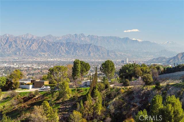 Los Angeles, CA 90210,13741 Mulholland Drive