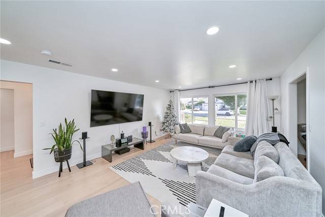 Rancho Palos Verdes, CA 90275,6231 Lochvale Drive