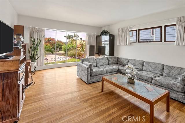 Redondo Beach, CA 90277,140 Camino De Las Colinas