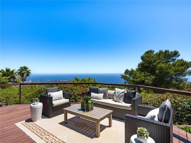 Rancho Palos Verdes, CA 90275,3423 Newridge Drive