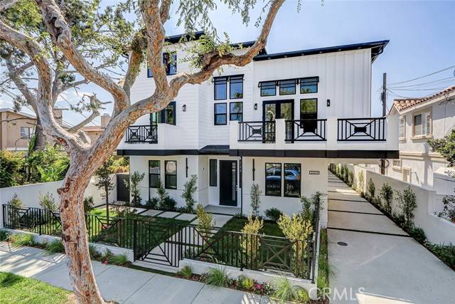 Redondo Beach, CA 90278,2604 Grant Avenue #A