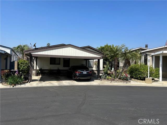 Brea, CA 92821,621 Wood LAKE Drive #196