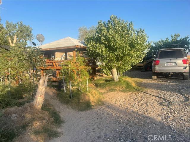 Newberry Springs, CA 92365,37073 Troy Road