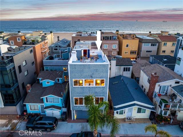 Seal Beach, CA 90743,3 C Pacific