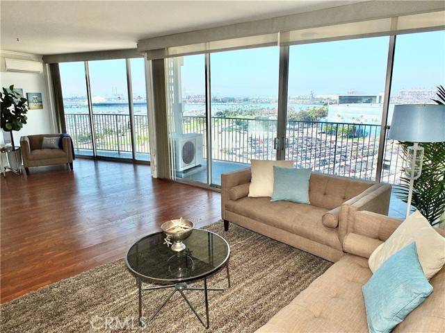 Long Beach, CA 90802,700 E Ocean Boulevard #2008