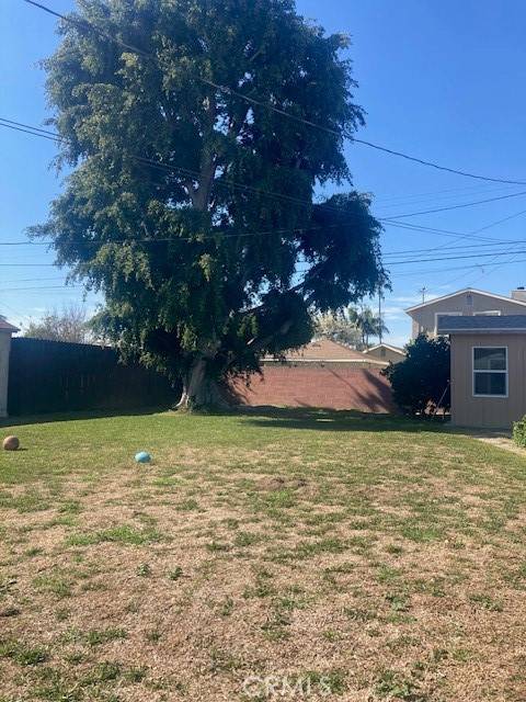 Bellflower, CA 90706,13719 Regentview Avenue