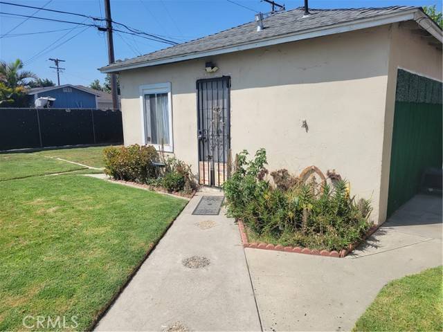 Long Beach, CA 90805,1008 E 67th Street