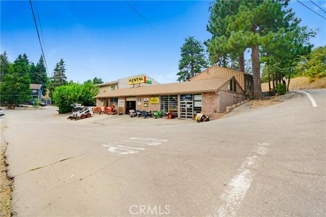 Rimforest, CA 92378,26325 Pine Avenue