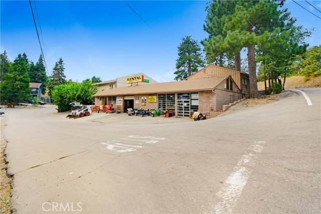 Rimforest, CA 92378,26325 Pine Avenue