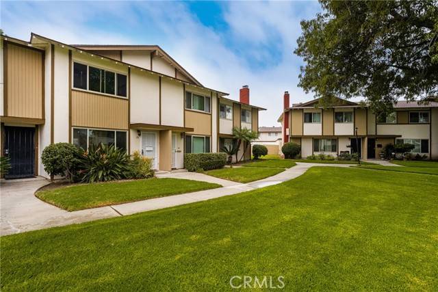 Tustin, CA 92780,1722 Mitchell Avenue #78