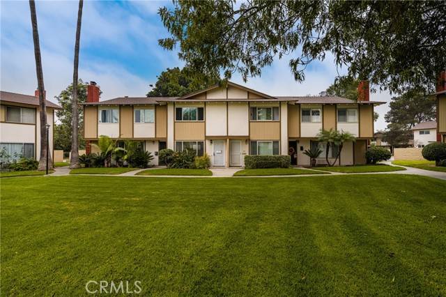 Tustin, CA 92780,1722 Mitchell Avenue #78