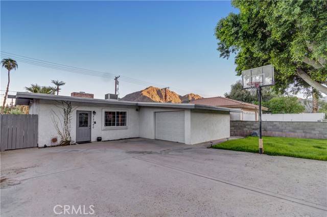 La Quinta, CA 92253,52060 Avenida Villa