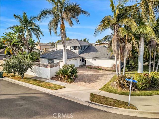 Huntington Beach, CA 92647,16821 Montclair Lane