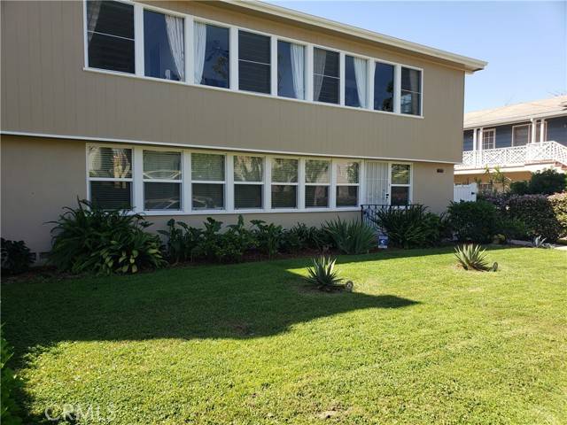 Long Beach, CA 90803,3630 E 2nd Street #1