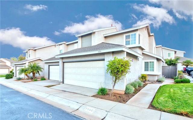 Corona, CA 92882,1690 Toyon Place