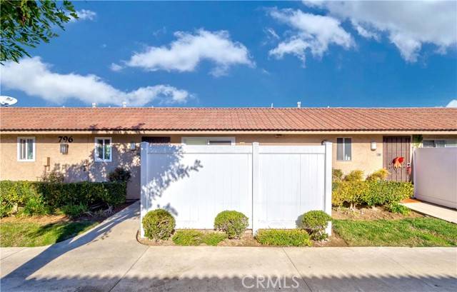 La Habra, CA 90631,796 W Lambert #157