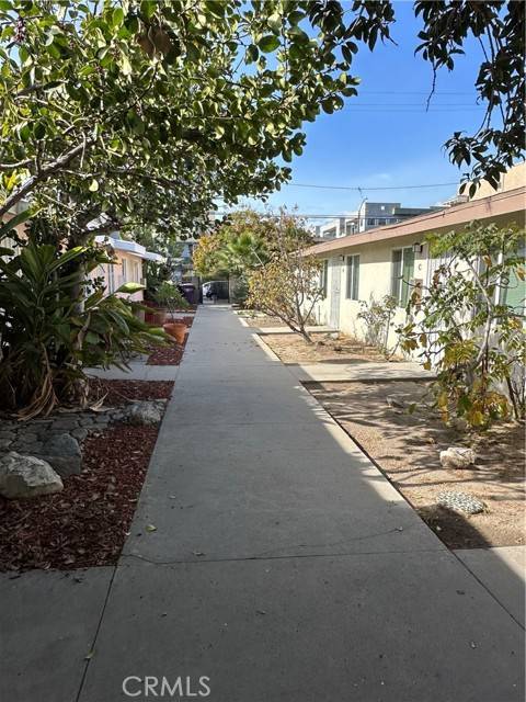 Long Beach, CA 90802,532 Cherry Avenue