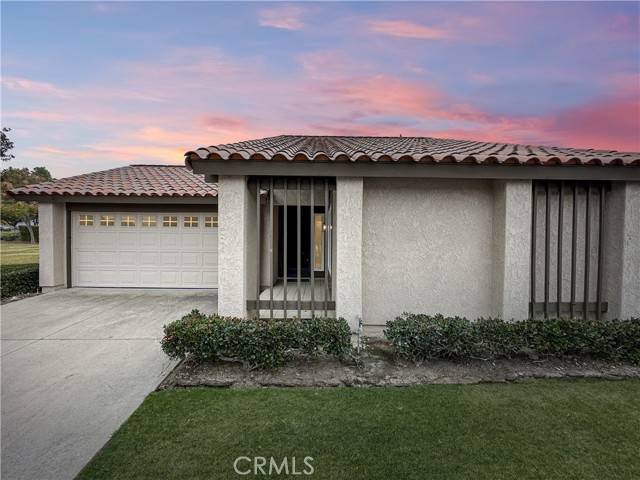 Mission Viejo, CA 92692,23792 Villena