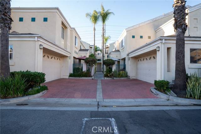 Bell Gardens, CA 90201,6358 Gage Avenue #215