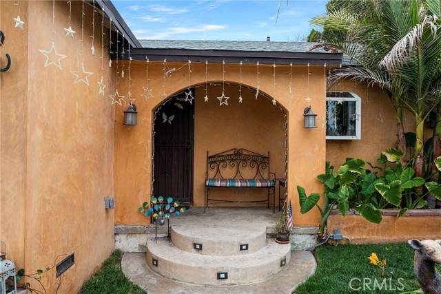 San Fernando, CA 91345,14763 San Fernando Mission Boulevard