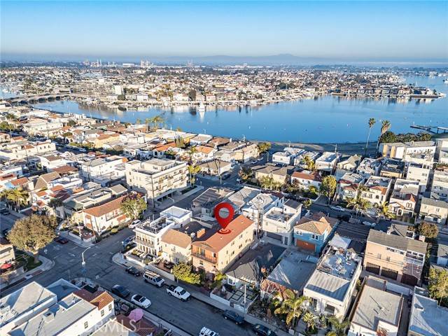 Long Beach, CA 90803,66 Santa Ana Avenue