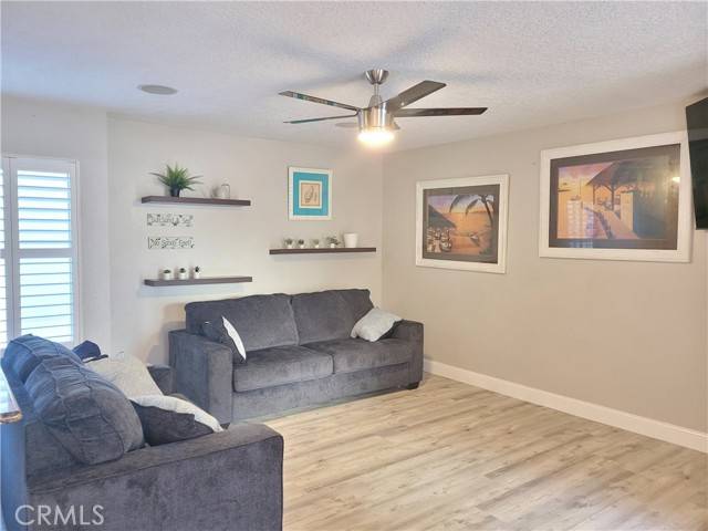 Huntington Beach, CA 92648,711 Pacific Coast Highway #318