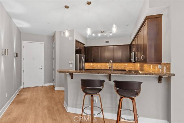 Long Beach, CA 90802,395 E. 4th #25