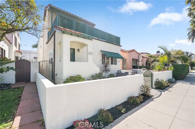 Long Beach, CA 90803,164 Granada Avenue