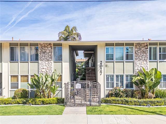 Long Beach, CA 90803,2027 E Appleton Street #5