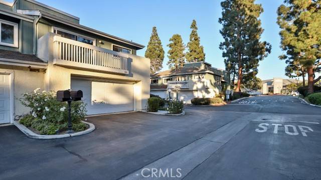 Costa Mesa, CA 92626,860 Village #69