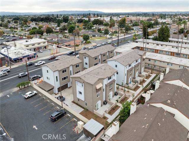 Azusa, CA 91702,573 E Arrow Hwy