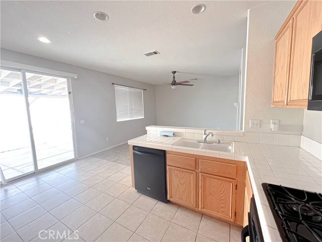 Victorville, CA 92392,13555 Thunderbird Place