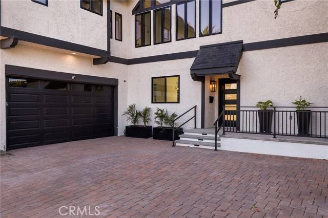 Long Beach, CA 90815,5633 E Deborah Street