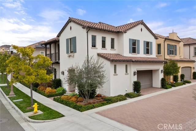Irvine, CA 92618,135 Plum Lily