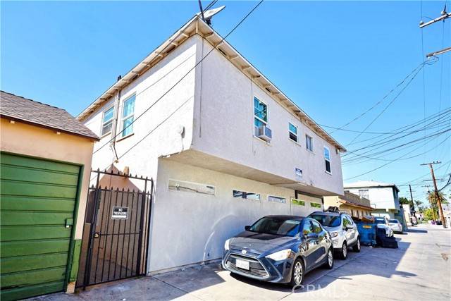 Long Beach, CA 90806,2032 Pine Avenue